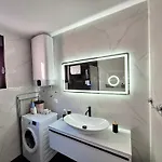 Igor Apartment